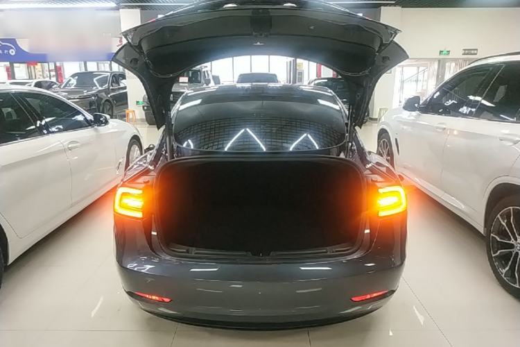 Used Tesla Model 3 2022 Rear-Wheel-Drive Version Trunk