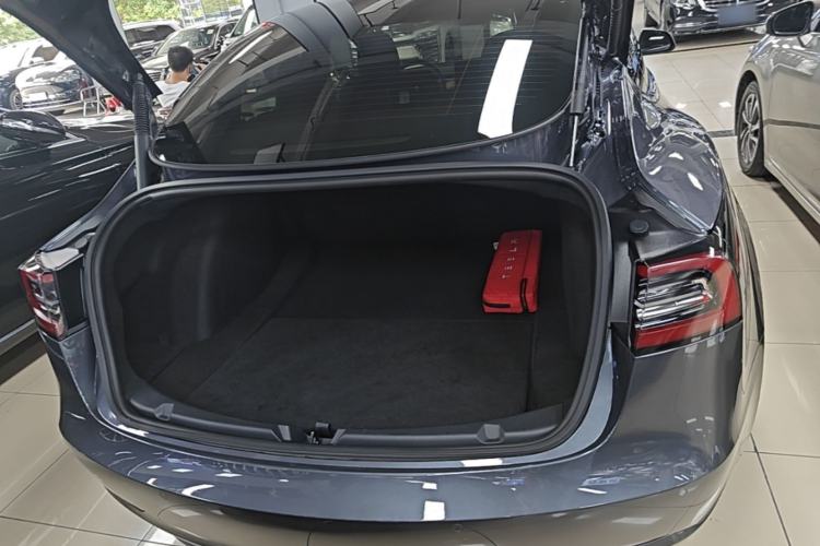 Used Tesla Model 3 2022 Rear-Wheel-Drive Version Trunk