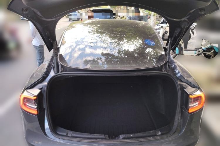 Used Tesla Model 3 2022 Rear-Wheel-Drive Version Trunk