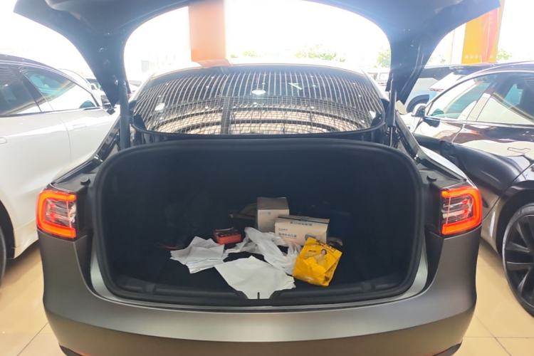 Used Tesla Model 3 2022 Rear-Wheel-Drive Version Trunk