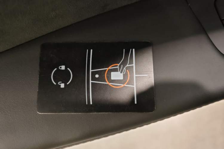 Used Tesla Model 3 2022 Rear-Wheel-Drive Version Vehicle Key