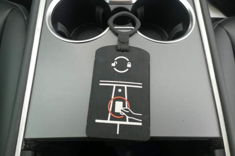 Used Tesla Model 3 2022 Rear-Wheel-Drive Version Vehicle Key