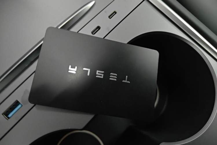 Used Tesla Model 3 2022 Rear-Wheel-Drive Version Vehicle Key