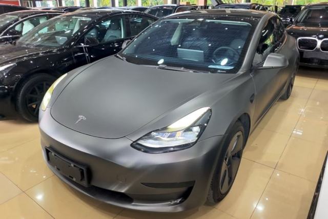 Ojetý Tesla Model 3 2022 Rear-Wheel-Drive Version