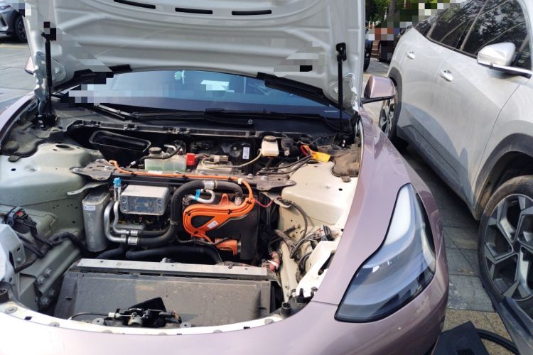 Used Tesla Model 3 2022 Rear-Wheel-Drive Version Engine Bay Left
