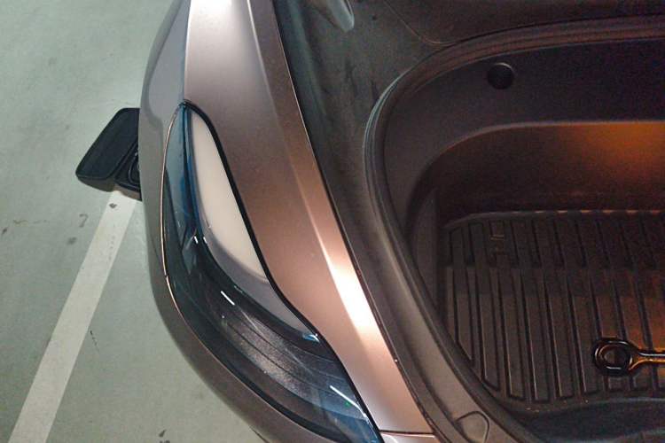 Used Tesla Model 3 2022 Rear-Wheel-Drive Version Engine Bay Right