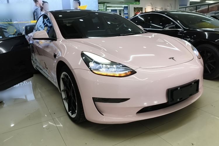 Used Tesla Model 3 2022 Performance High-Performance All-Wheel-Drive Version Front Right 45 Deg