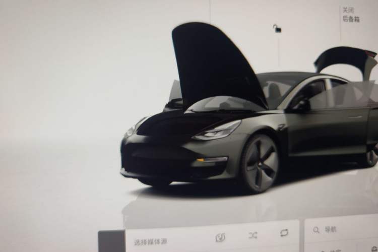 Used Tesla Model 3 2022 Rear-Wheel-Drive Version Audio And AC Panel