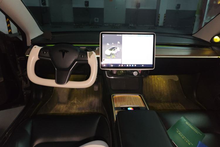 Used Tesla Model 3 2022 Rear-Wheel-Drive Version Center Console