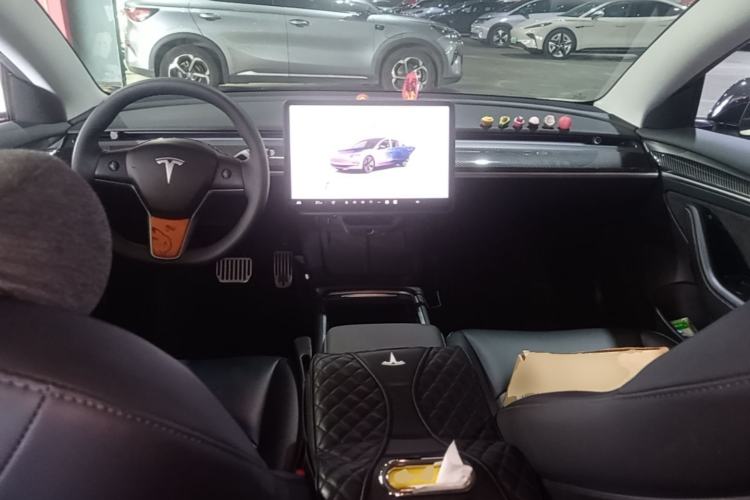 Used Tesla Model 3 2022 Rear-Wheel-Drive Version Center Console