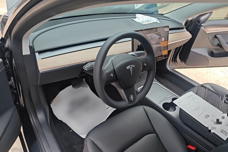 Used Tesla Model 3 2022 Rear-Wheel-Drive Version Center Console