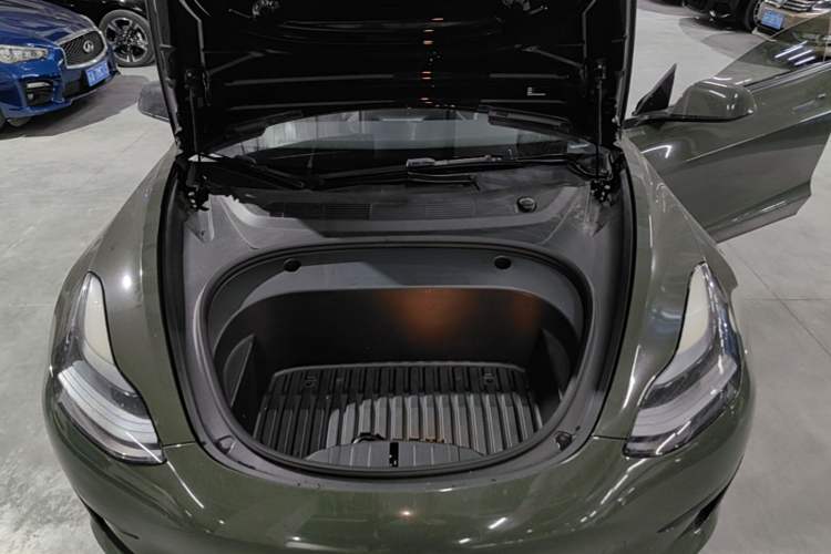 Used Tesla Model 3 2022 Rear-Wheel-Drive Version Engine Bay