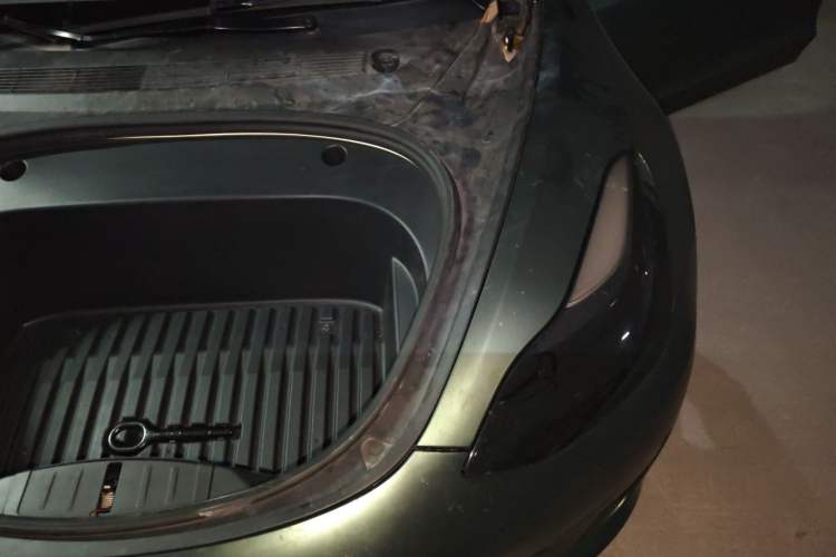 Used Tesla Model 3 2022 Rear-Wheel-Drive Version Engine Bay Left