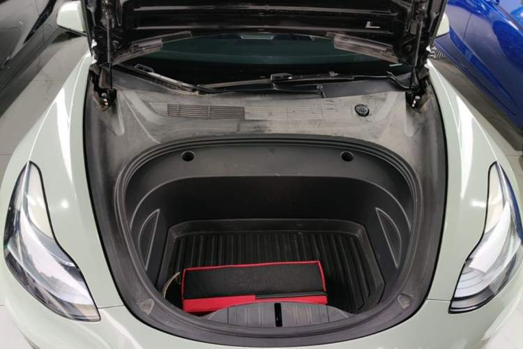 Used Tesla Model 3 2022 Rear-Wheel-Drive Version Engine Bay
