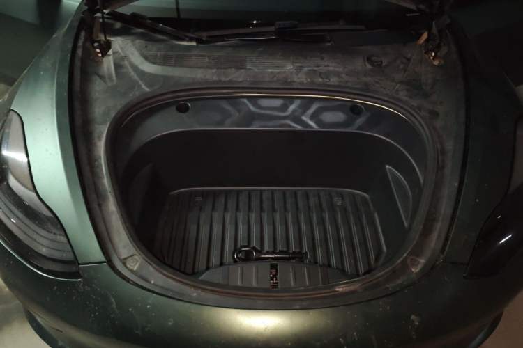 Used Tesla Model 3 2022 Rear-Wheel-Drive Version Engine Bay
