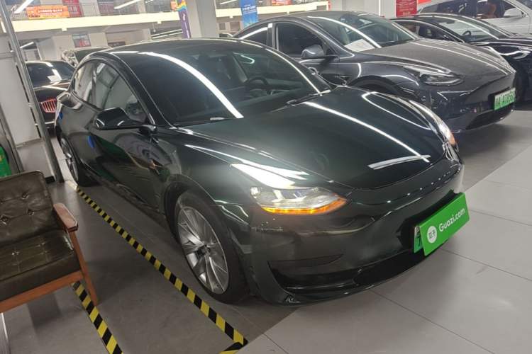 Used Tesla Model 3 2022 Rear-Wheel-Drive Version Front Right 45 Deg