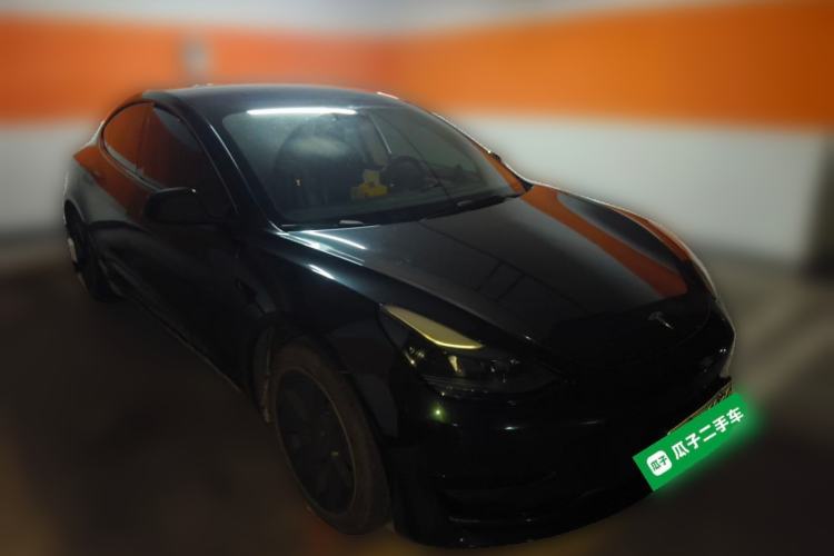 Used Tesla Model 3 2022 Rear-Wheel-Drive Version Front Right 45 Deg