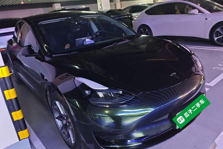 Used Tesla Model 3 2022 Rear-Wheel-Drive Version Front Right 45 Deg