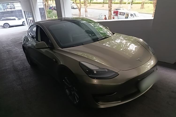 Used Tesla Model 3 2022 Rear-Wheel-Drive Version Front Right 45 Deg