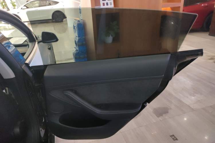 Used Tesla Model 3 2022 Rear-Wheel-Drive Version Interior 6