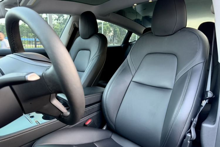 Used Tesla Model 3 2022 Rear-Wheel-Drive Version Interior 8