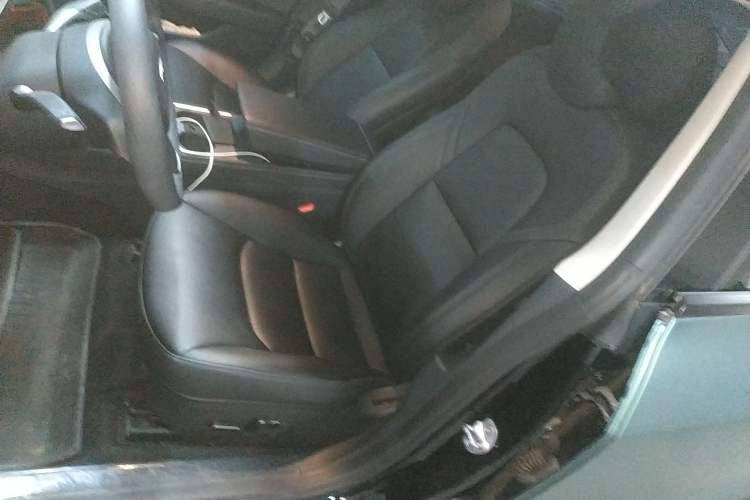 Used Tesla Model 3 2022 Rear-Wheel-Drive Version Left Front Seat