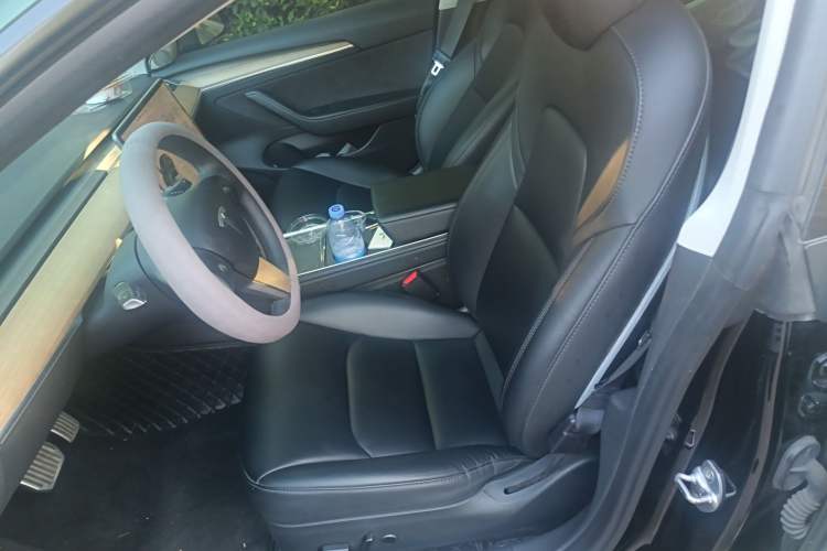 Used Tesla Model 3 2022 Rear-Wheel-Drive Version Left Front Seat