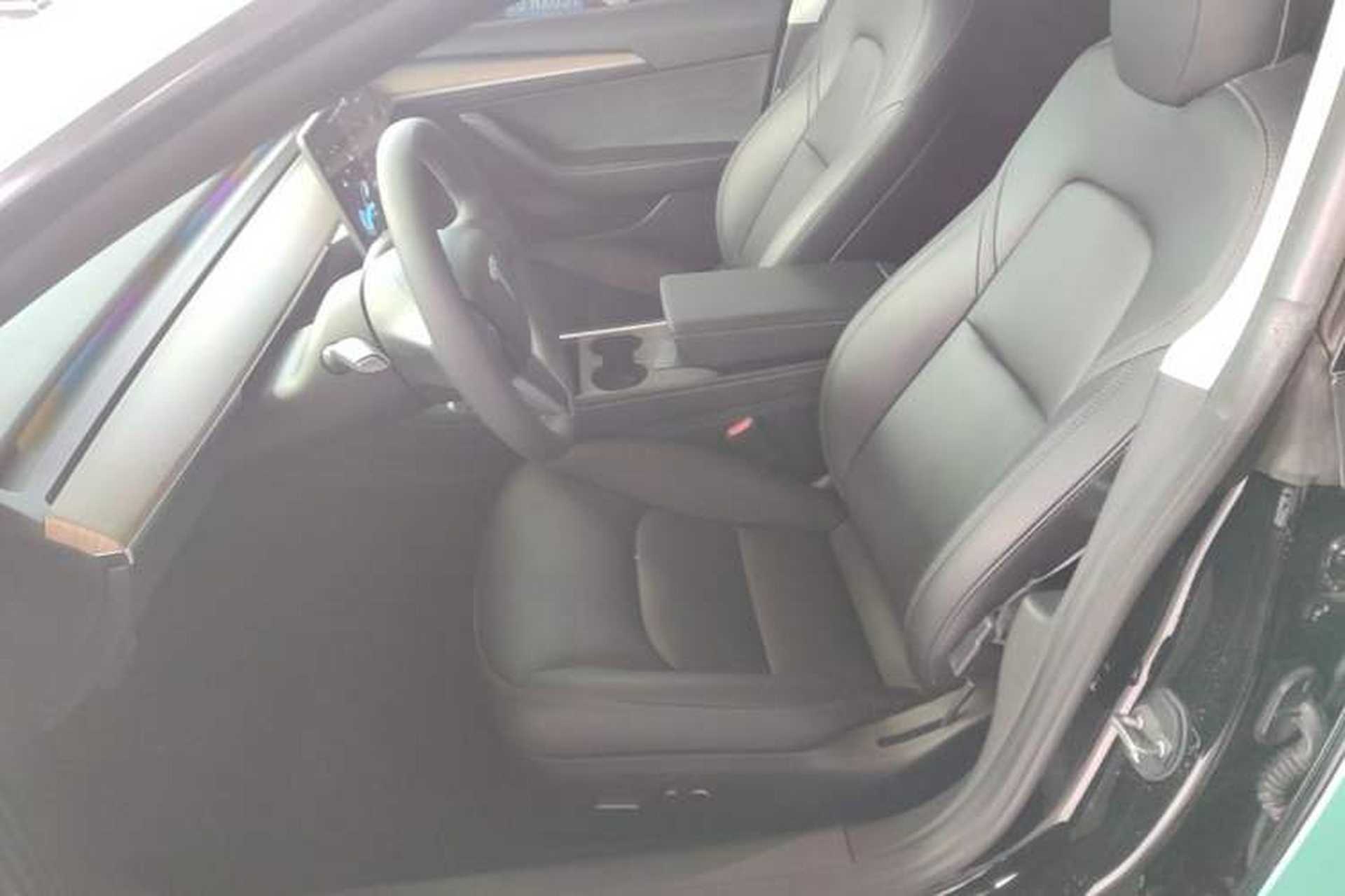 Used Tesla Model 3 2022 Rear-Wheel-Drive Version Left Front Seat
