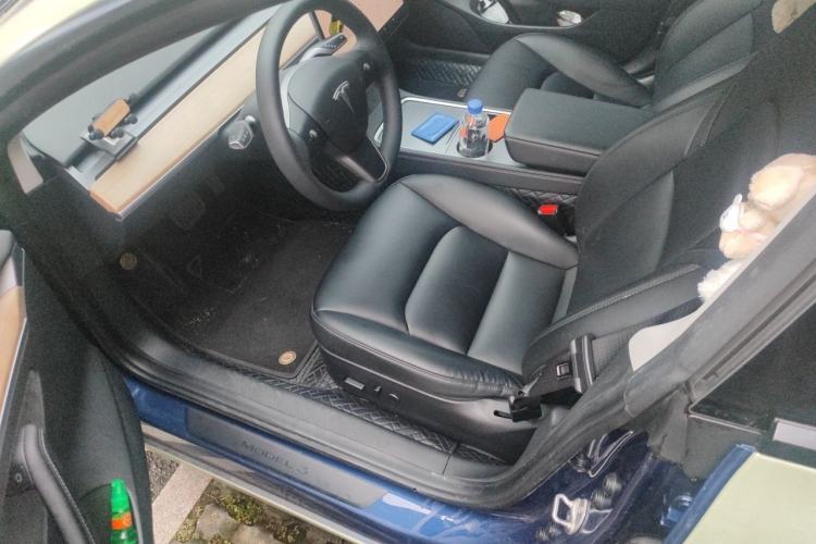 Used Tesla Model 3 2022 Rear-Wheel-Drive Version Left Front Seat