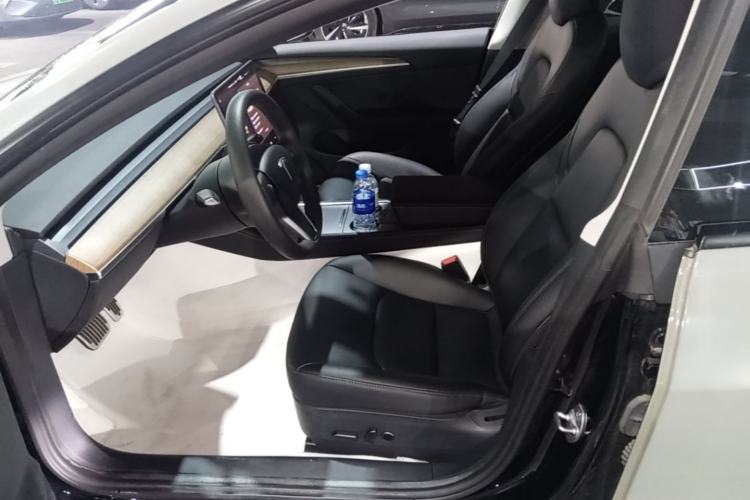 Used Tesla Model 3 2022 Rear-Wheel-Drive Version Left Front Seat