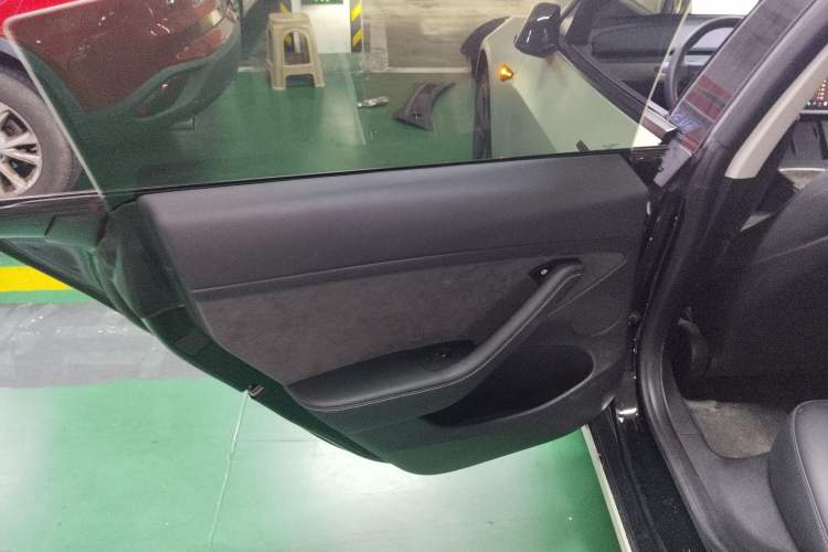 Used Tesla Model 3 2022 Rear-Wheel-Drive Version Left Rear Door Interior