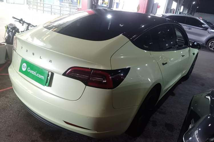 Used Tesla Model 3 2022 Rear-Wheel-Drive Version Rear Right 45 Deg