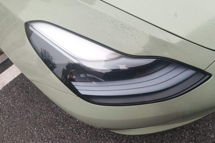 Used Tesla Model 3 2022 Rear-Wheel-Drive Version Right Front Headlight