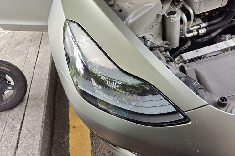 Used Tesla Model 3 2022 Rear-Wheel-Drive Version Right Front Headlight