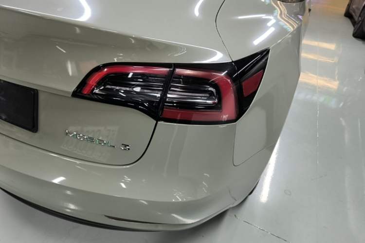 Used Tesla Model 3 2022 Rear-Wheel-Drive Version Right Rear Taillight