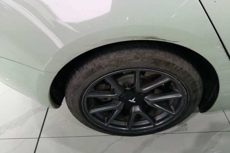 Used Tesla Model 3 2022 Rear-Wheel-Drive Version Right Rear Wheel Hub