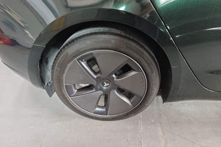 Used Tesla Model 3 2022 Rear-Wheel-Drive Version Right Rear Wheel Hub