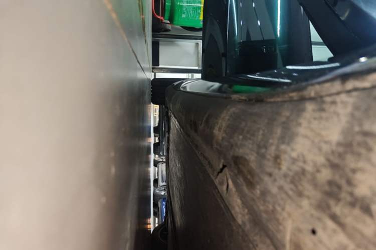 Used Tesla Model 3 2022 Rear-Wheel-Drive Version Right Side Sill