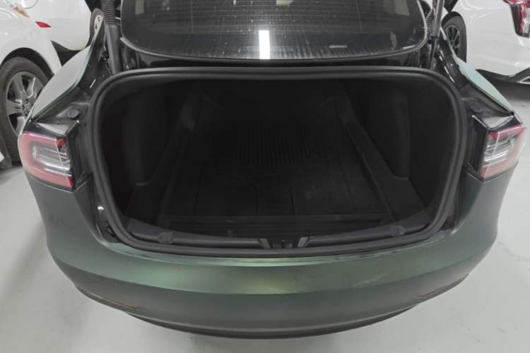 Used Tesla Model 3 2022 Rear-Wheel-Drive Version Trunk