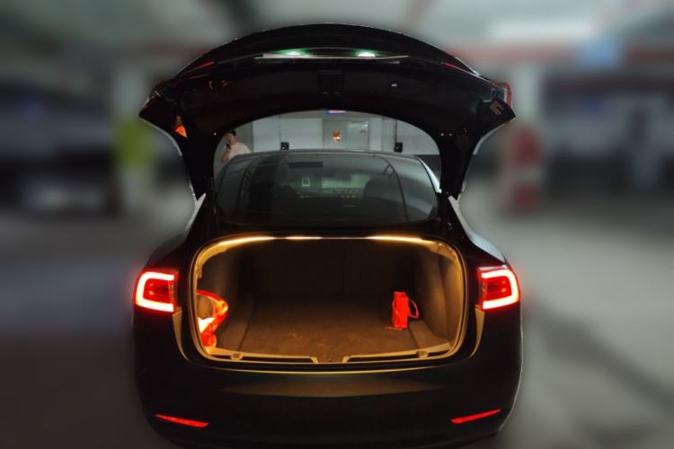 Used Tesla Model 3 2022 Rear-Wheel-Drive Version Trunk