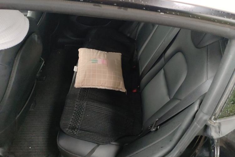 Used Tesla Model 3 2022 Rear-Wheel-Drive Version Left Rear Seat