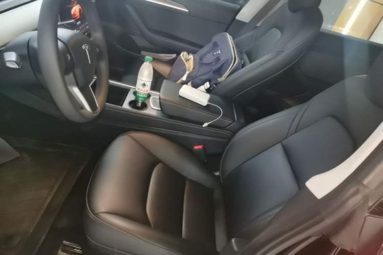Used Tesla Model 3 2022 Rear-Wheel-Drive Version Left Front Seat