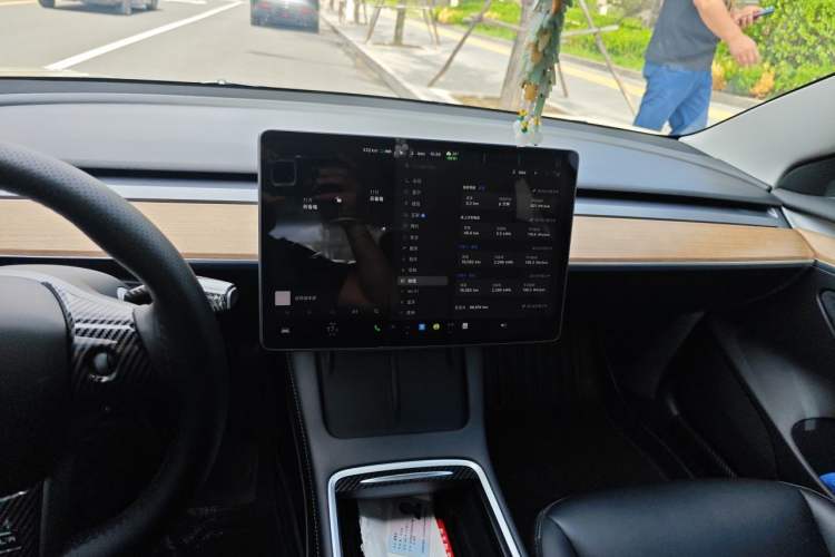 Used Tesla Model 3 2022 Rear-Wheel-Drive Version Audio And AC Panel
