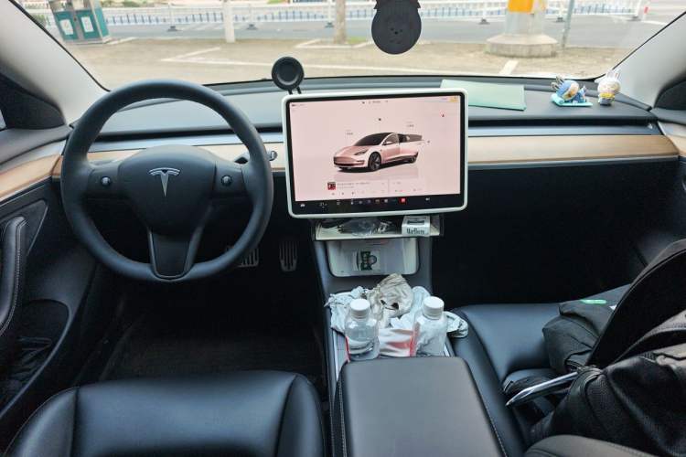 Used Tesla Model 3 2022 Rear-Wheel-Drive Version Center Console