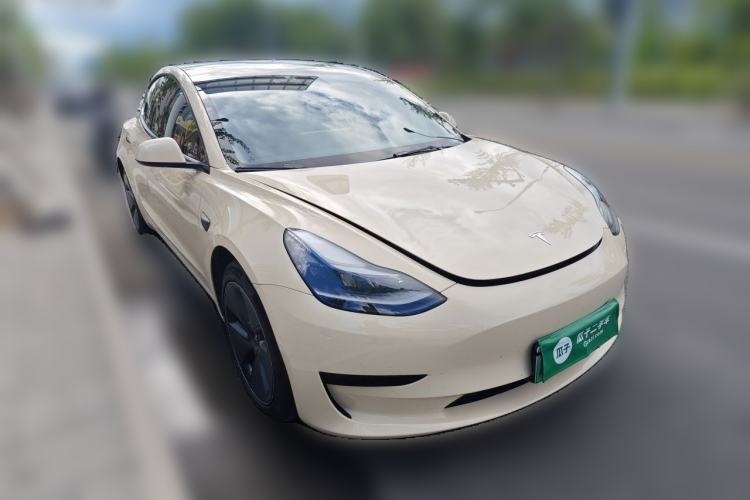 Used Tesla Model 3 2022 Rear-Wheel-Drive Version Front Right 45 Deg
