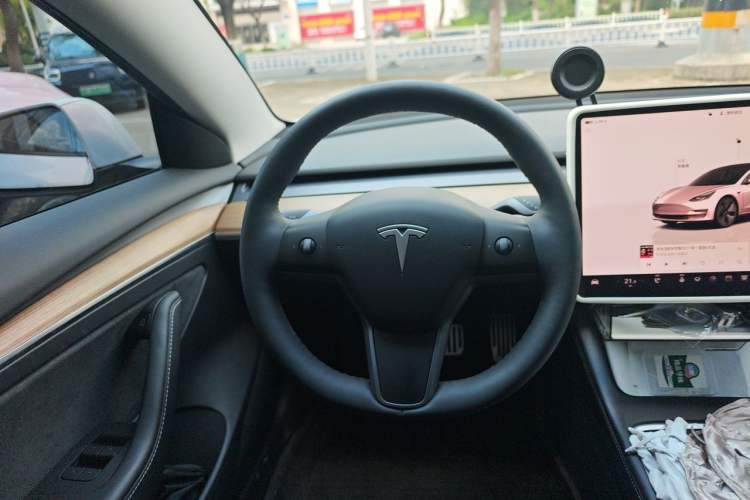 Used Tesla Model 3 2022 Rear-Wheel-Drive Version Steering Wheel