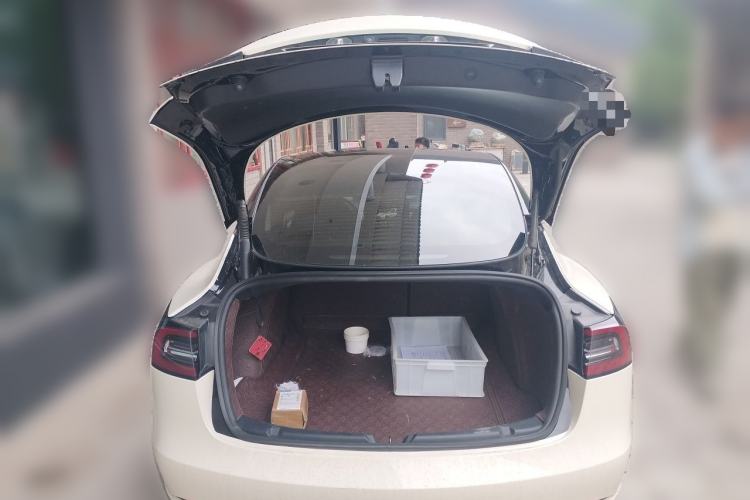 Used Tesla Model 3 2022 Rear-Wheel-Drive Version Trunk