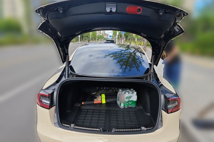 Used Tesla Model 3 2022 Rear-Wheel-Drive Version Trunk