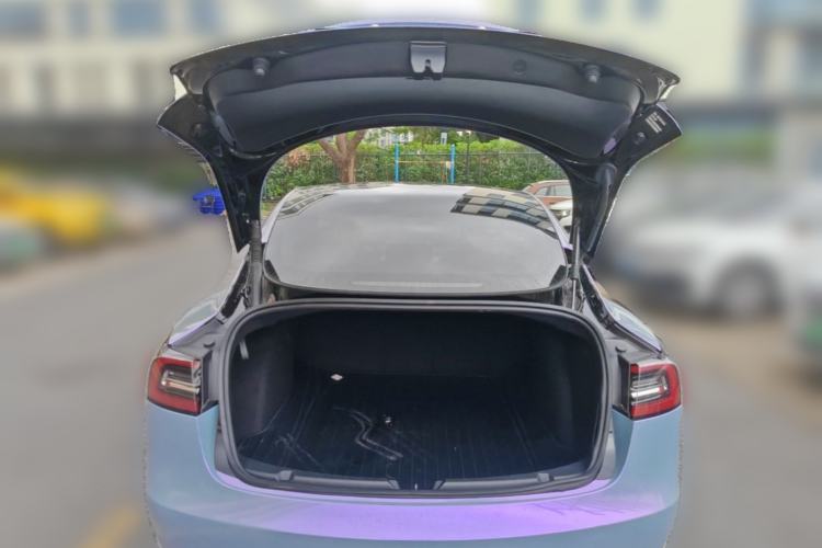 Used Tesla Model 3 2022 Rear-Wheel-Drive Version Trunk