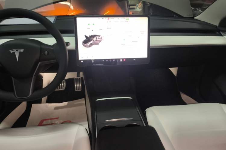 Used Tesla Model 3 2022 Performance High-Performance All-Wheel-Drive Version Audio And AC Panel